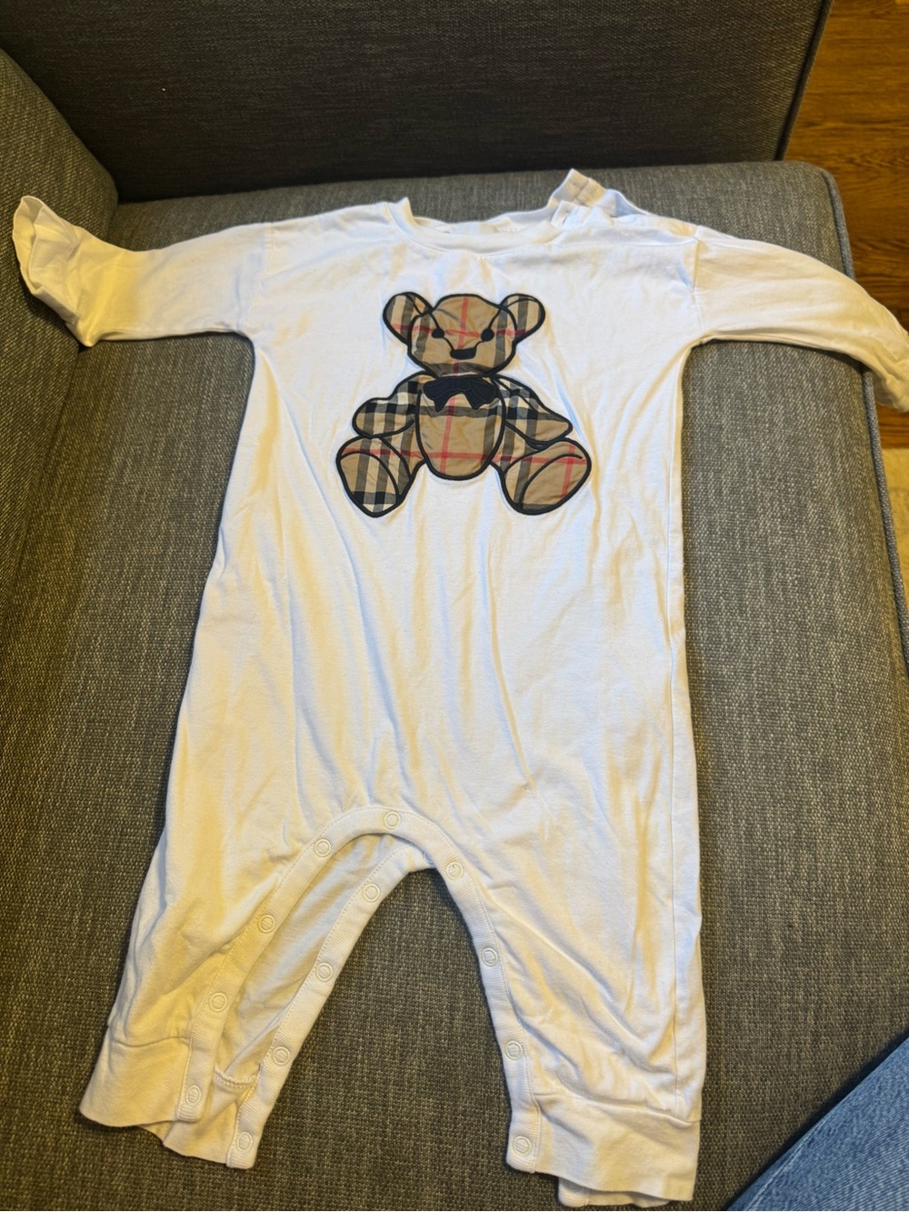 Burberry White Infant Bodysuit Size 12 months